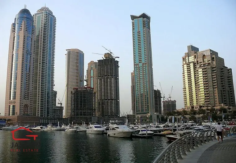 Emirates Crown in Dubai Marina2